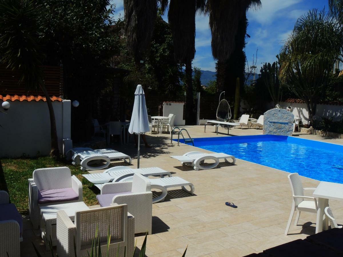 All'Ombra Del Noce B&B Catona Di Reggio Calabria Exteriér fotografie